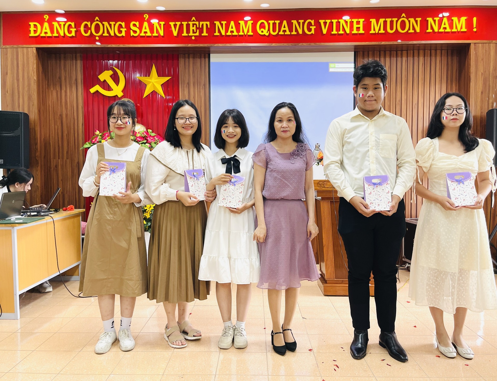 ANH10